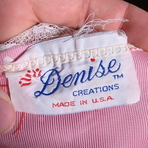 Vtg 1980s Denise Bubblegum Pink Satin Dot Textured Short Sleeve Lace Trim Robe M - Picture 5 of 6